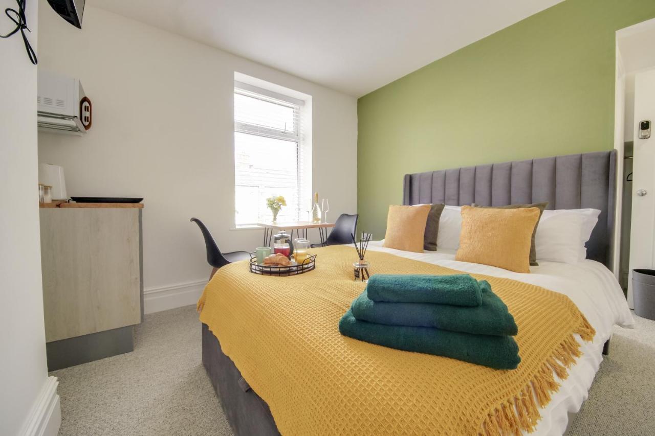 Bay City Studio Apartments By Staying-Away Cardiff Exterior photo